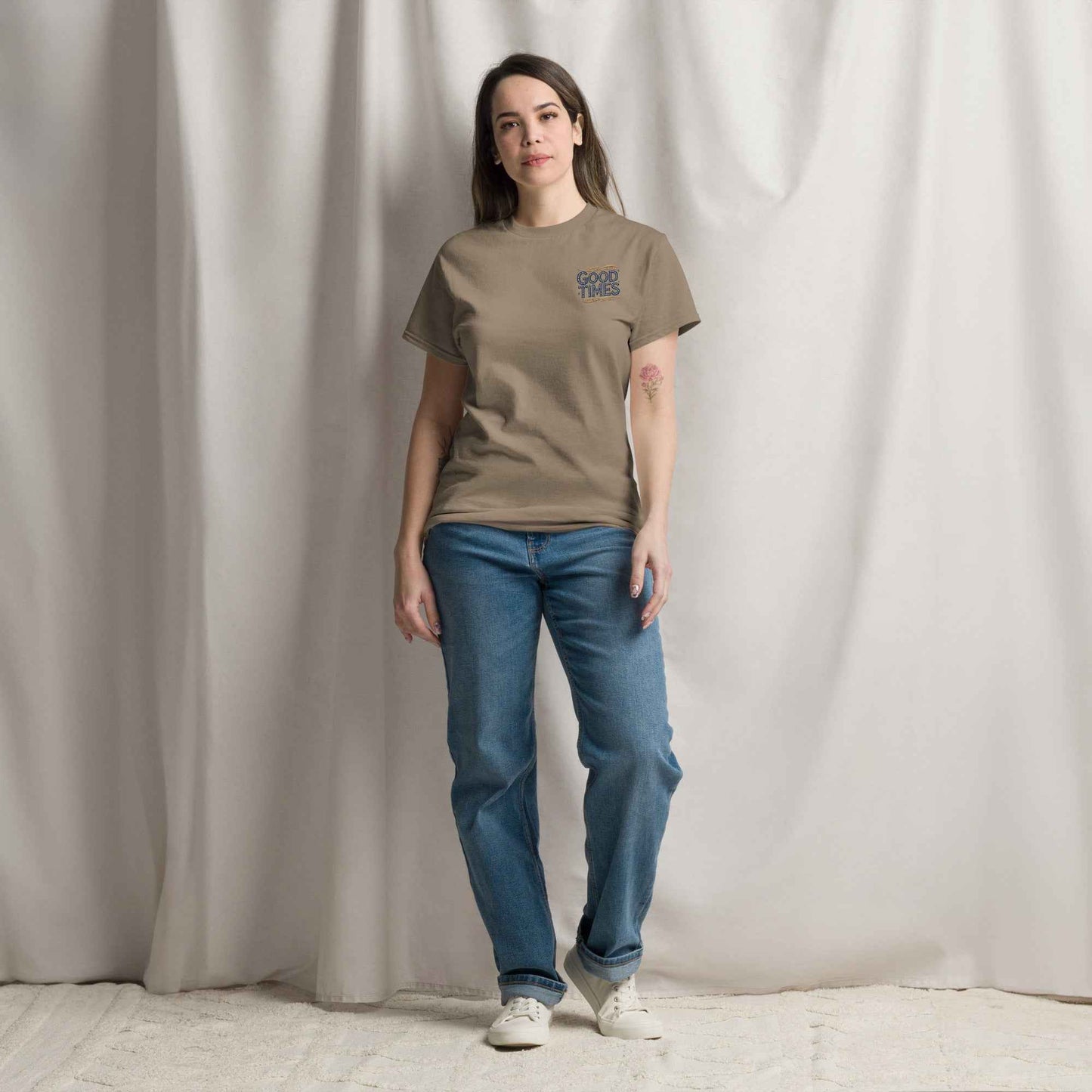 Klassisches Unisex T-Shirt kaufen – Stilvolles und zeitloses Design - MAX F. ArtGrafic