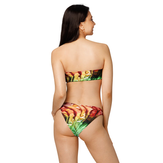 Recycelter Bandeau-Bikini mit Allover-Druck für umweltfreundlichen Sommerstil - MAX F. ArtGrafic