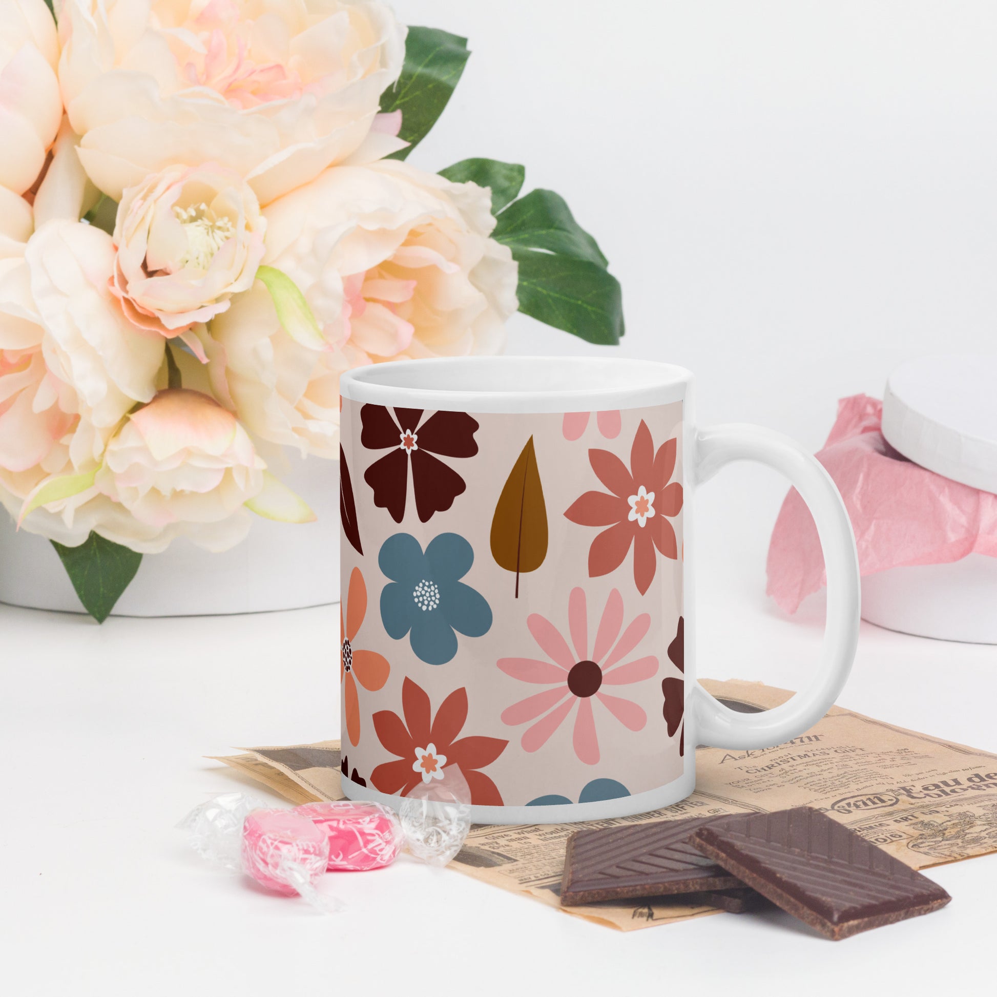 Weiße, glänzende Tasse - Blumen - MAX F. ArtGrafic