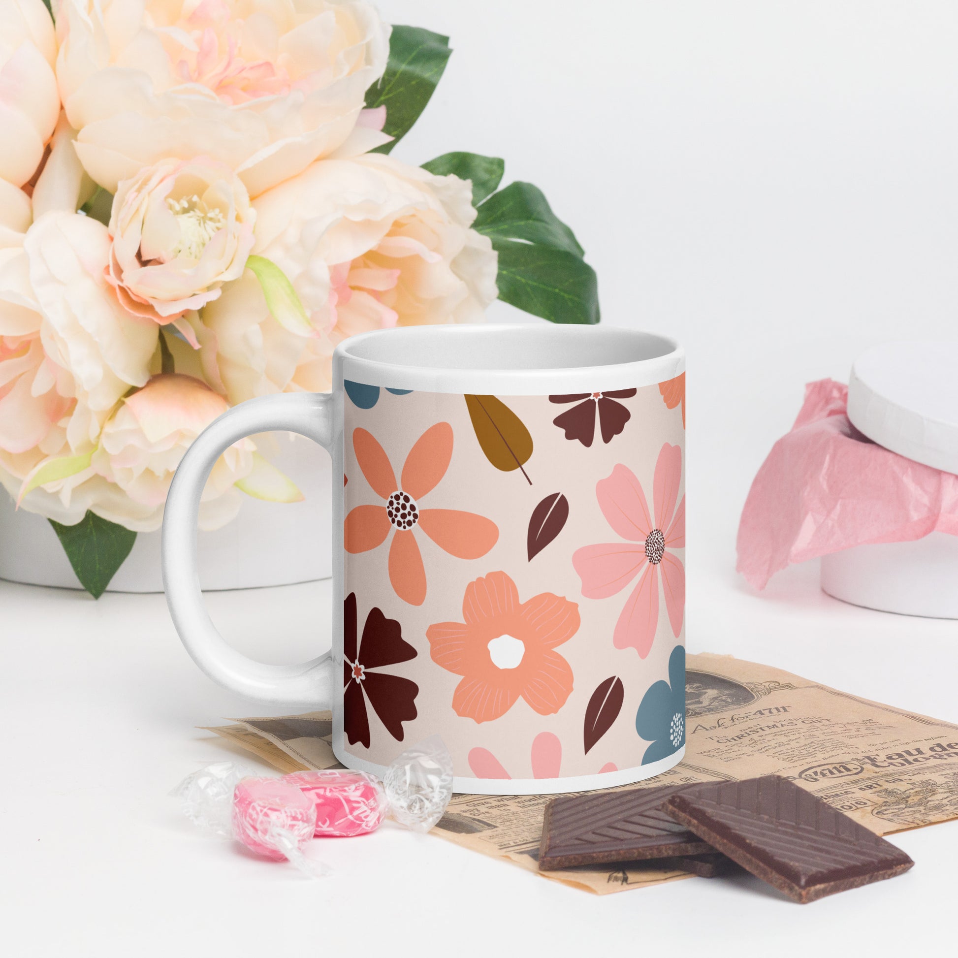 Weiße, glänzende Tasse - Blumen - MAX F. ArtGrafic